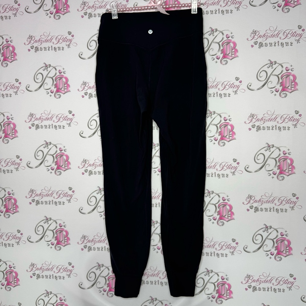 Lululemon pants bottoms stretchy black straight leg pockets jogger size 6 yoga